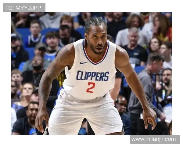 莱昂纳德末节表现低迷全场17投8中贡献20分3篮板2助攻三分球命中率50 莱昂纳德末节表现低迷全场17投8中贡献20分3篮板2助攻三分球命中率50