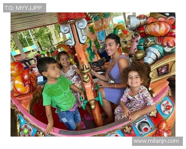 乔治与前AAU队友魔术理查德森合影引发球迷热议