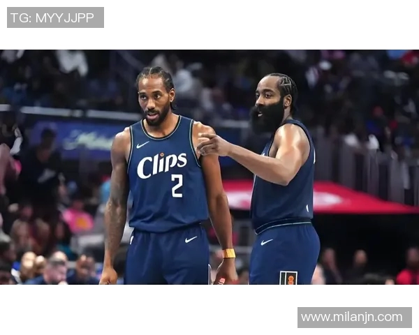 开拓者遭遇双重打击大洛精准射门哈登莱昂纳德强势压制 开拓者遭遇双重打击大洛精准射门哈登莱昂纳德强势压制