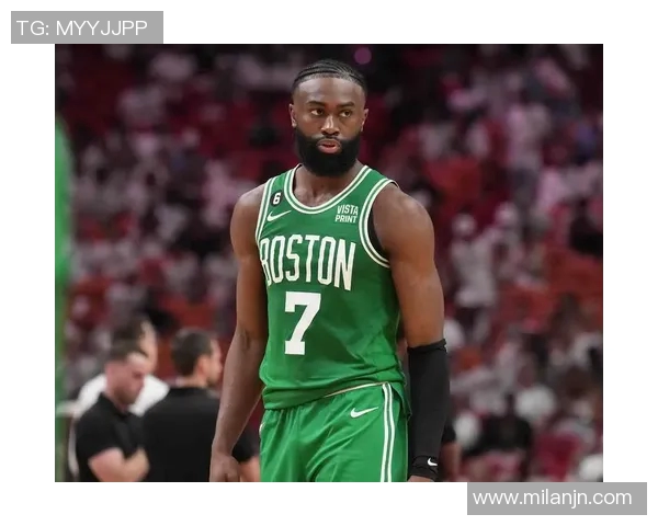 下半场球队稳健发挥杰伦布朗引领逆转20分展现领袖风范